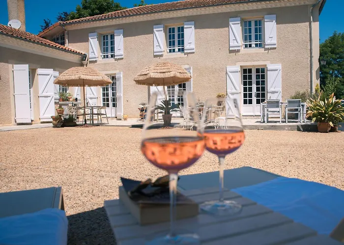 B&B Patio Des Reves - Charme Au Coeur Du Gers Aujan-Mournede