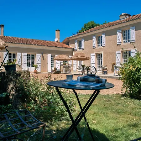 Patio Des Reves - Charme Au Coeur Du Gers Bed & Breakfast