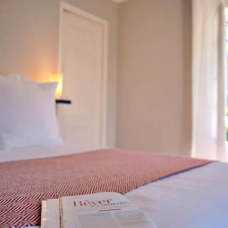 Patio Des Reves - Charme Au Coeur Du Gers Bed and Breakfast